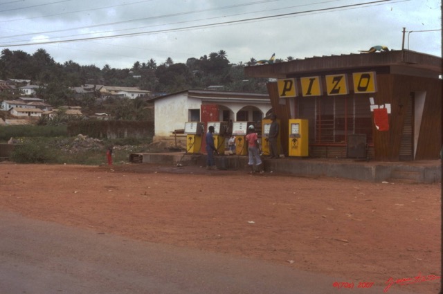 020 1976 Lambarene Station Pizo 077wtmk.JPG