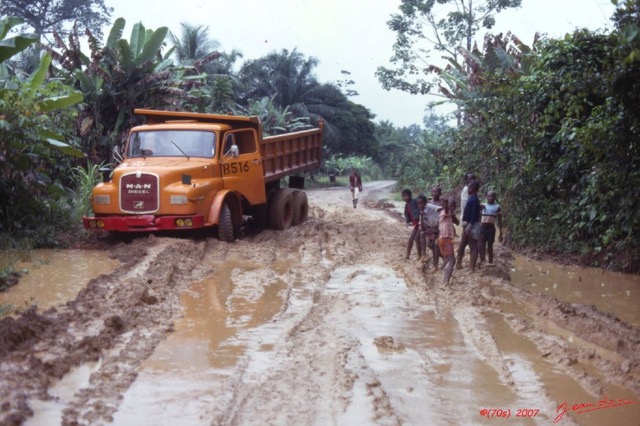 075 1977 Route de Cocobeach Enlisement 063wtmk.JPG