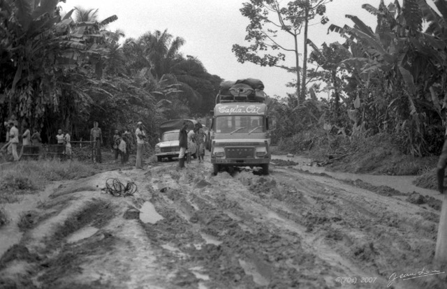 013 1975 Route de Cocobeach Enlisement wtmk.JPG