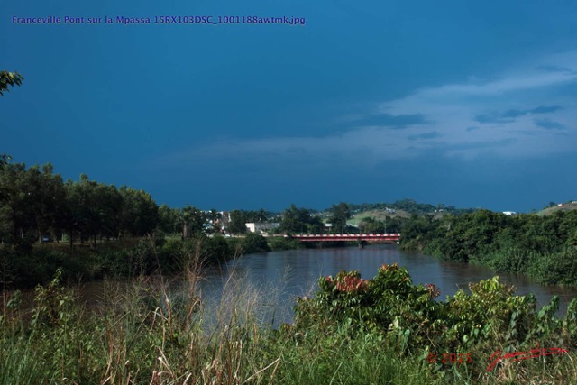 083 Franceville Pont sur la Mpassa 15RX103DSC_1001188awtmk.jpg