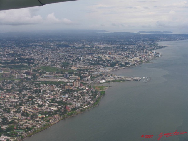 011 Libreville Vue d Avion P7IMG_6134WTMK.JPG