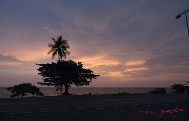 074 Libreville le Bord de Mer Coucher de Soleil 15RX103DSC_101096wtmk.jpg