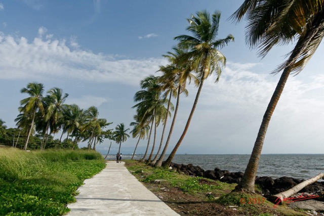 099 Libreville la Plage vers Ancien Hotel Dialogue 2017 Mars 17RX104DSC_101094_DxOawtmk.jpg