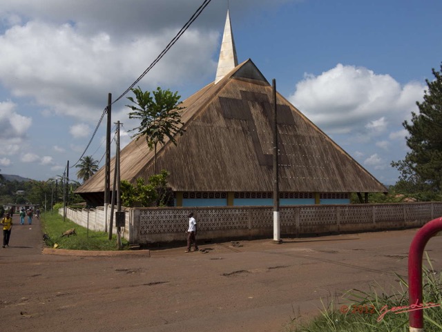 003 Moanda Eglise Saint-Dominique 12G1XIMG_80100wtmk.jpg