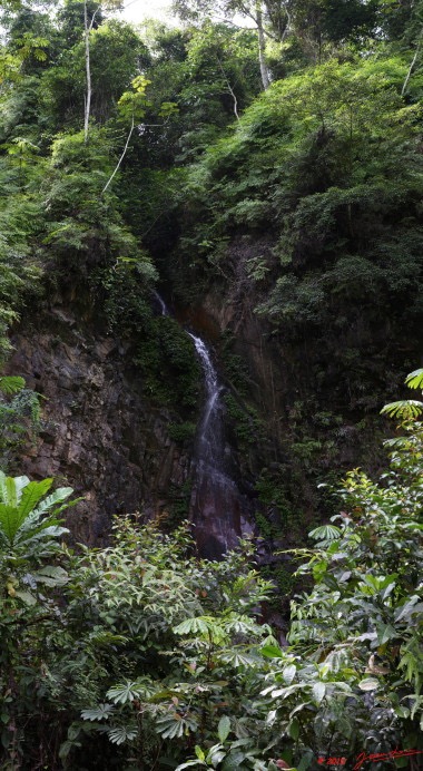 035 Monts de Cristal Cascade Pano 2awtmk.jpg