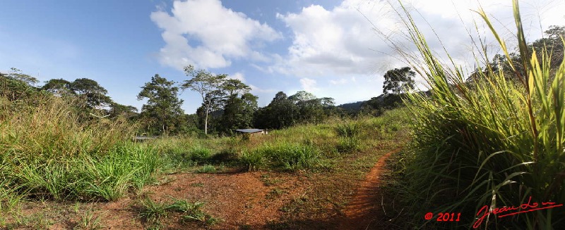 074 Belinga Campement Pano 3awtmk.jpg