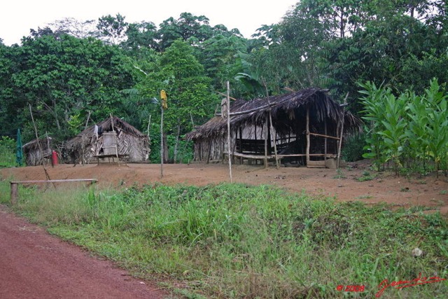 060 Okondja Village Pygmee 8EIMG_18809WTMK.jpg