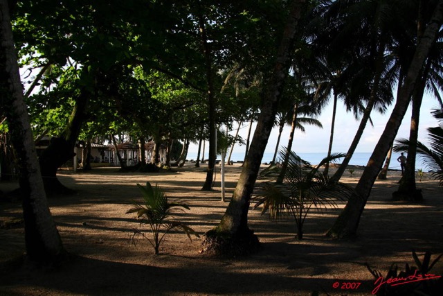 031 LIBREVILLE Plage Tropicana le Soir 7EIMG_9638WTMK.JPG